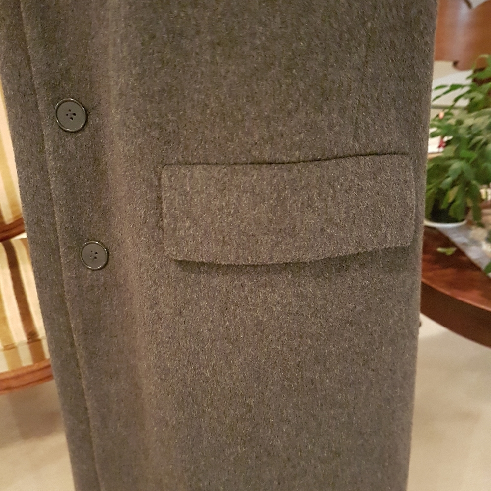 Men's Cashmere/Wool Tailored Overcoat - Picture 2 of 11